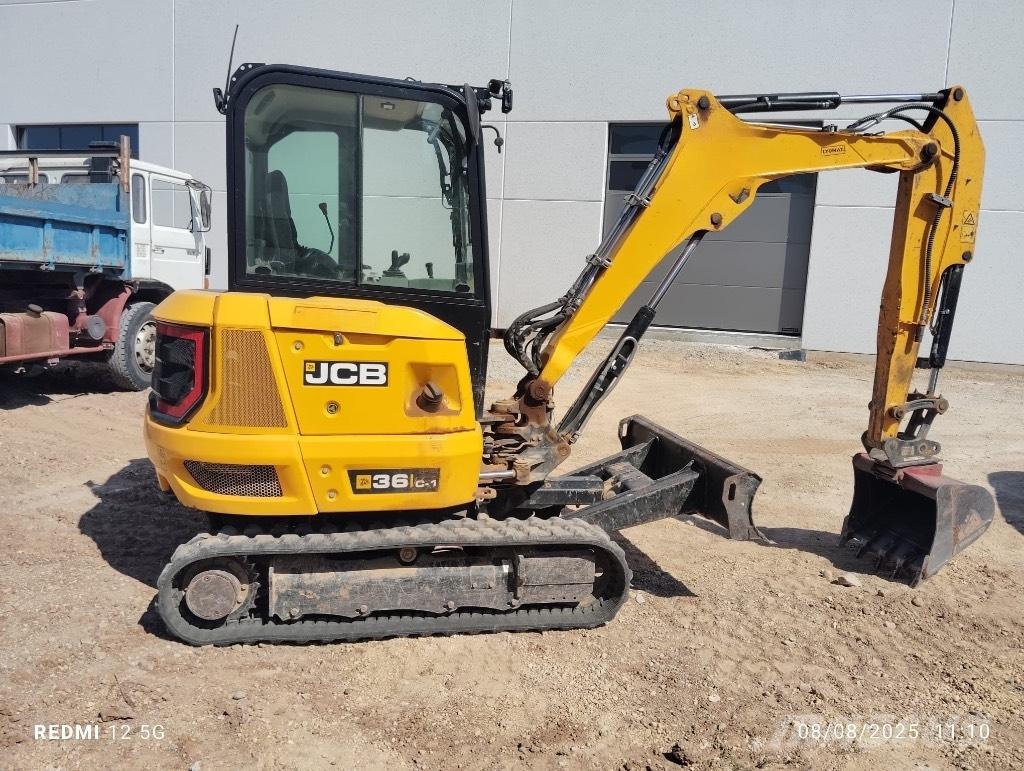 JCB 36 C-1 Rupsgraafmachines