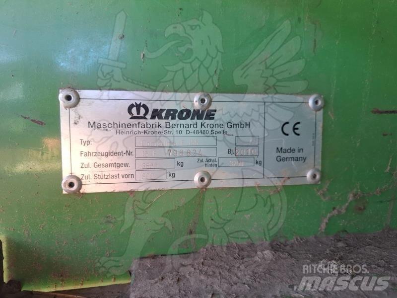 Krone Comprima F 155 Ronde-balenpersen