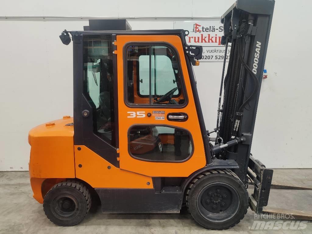 Doosan D 35 C-7 Diesel heftrucks