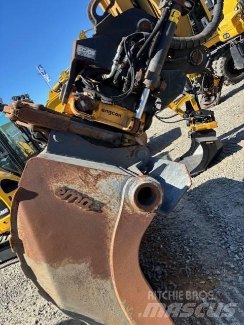 CAT 320 Rupsgraafmachines