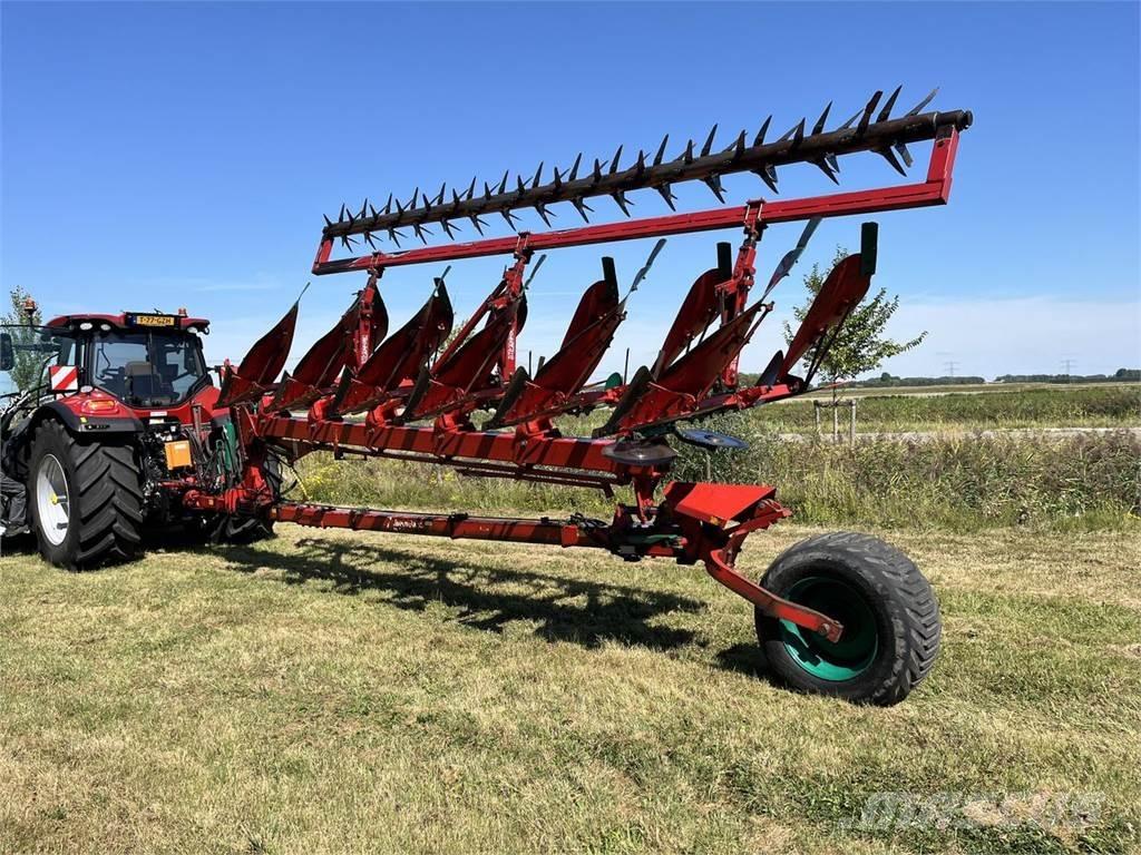 Kverneland PB-100 Wentelploegen