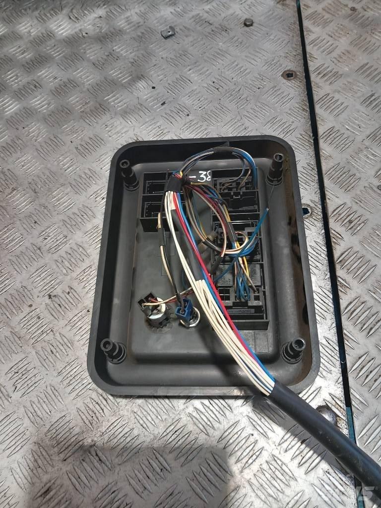 Volvo FH 12    20576730 Cabine en interieur