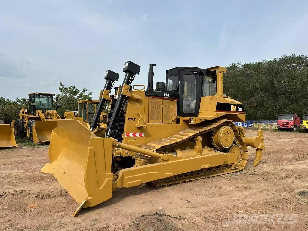 CAT D8R Rupsdozers