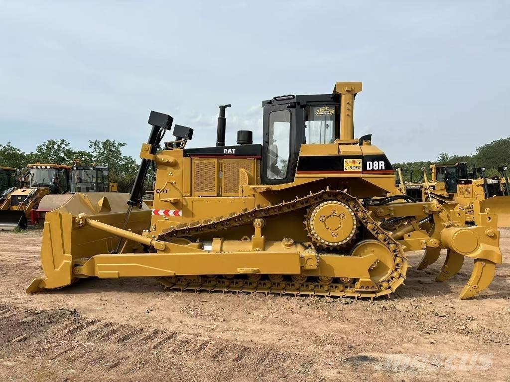 CAT D8R Rupsdozers