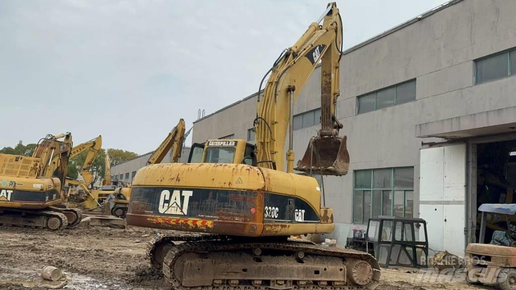 CAT 320 C Rupsgraafmachines