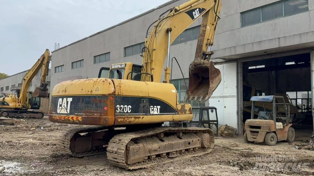CAT 320 C Rupsgraafmachines