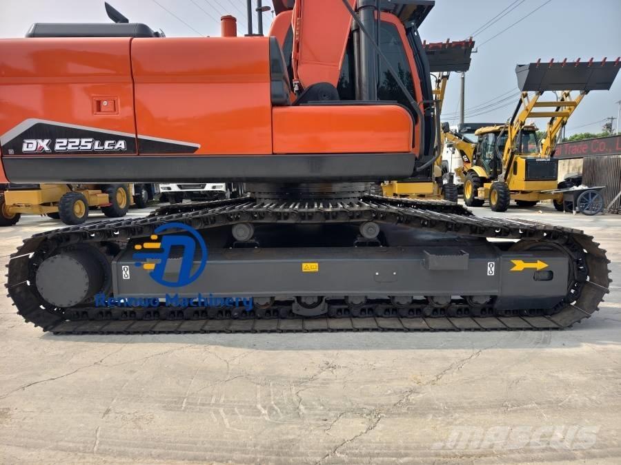 Doosan DX 225 LCA Rupsgraafmachines