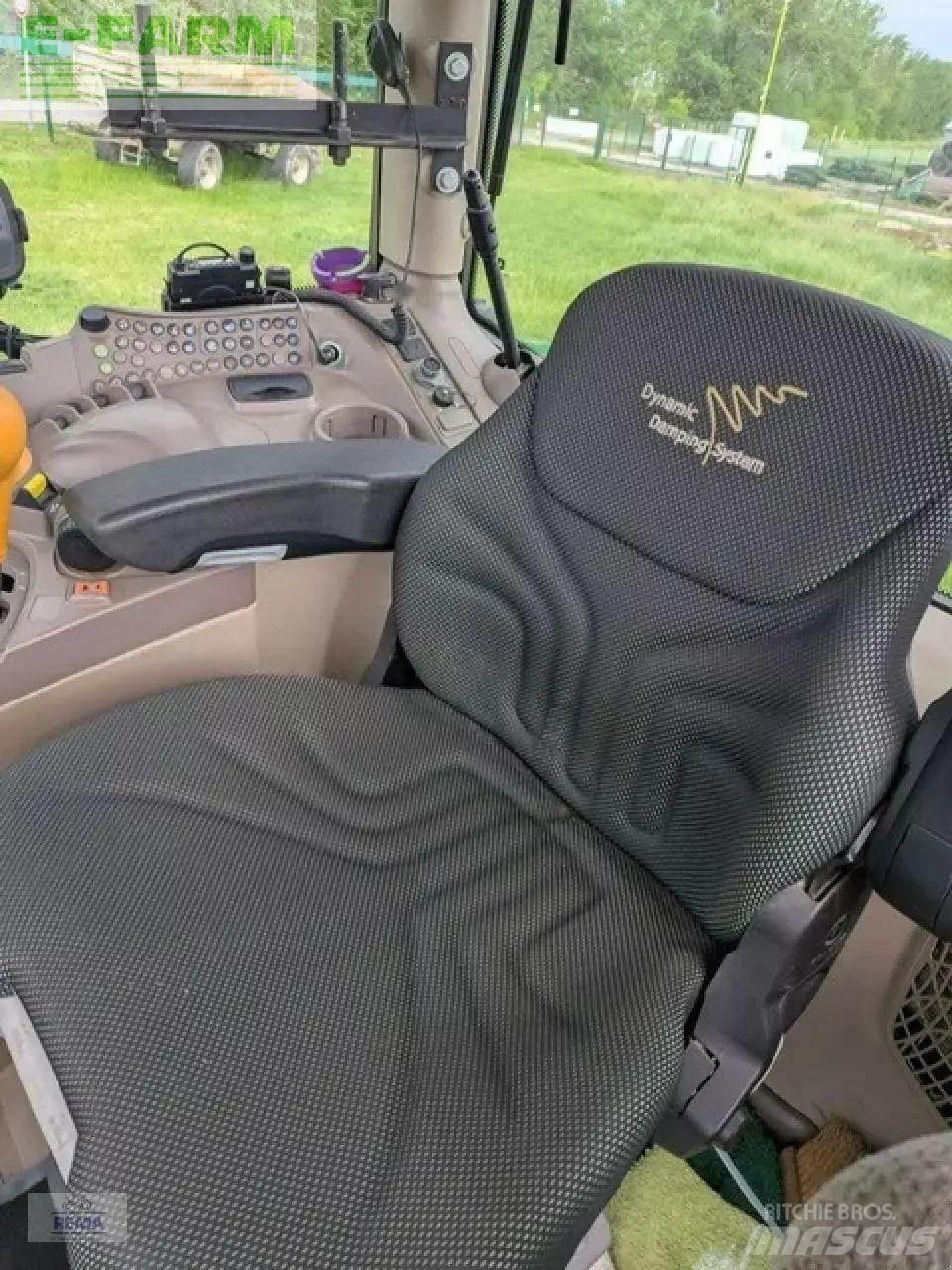 John Deere 6215 r Tractoren
