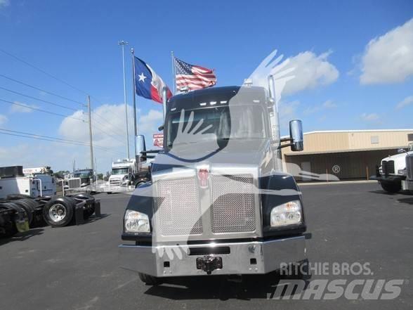 Kenworth T880 Trekkers