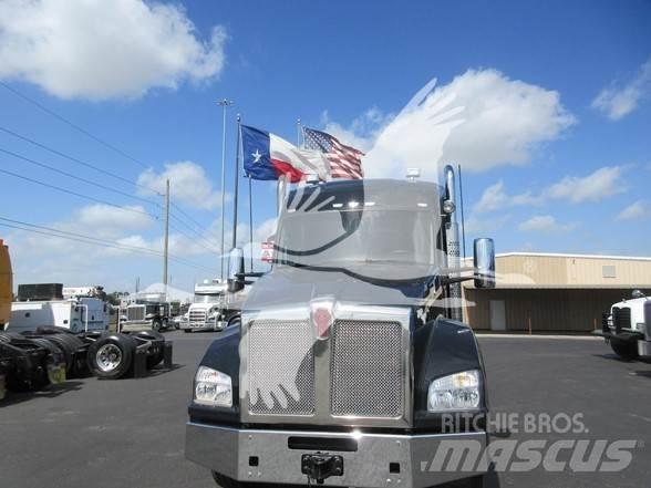 Kenworth T880 Trekkers