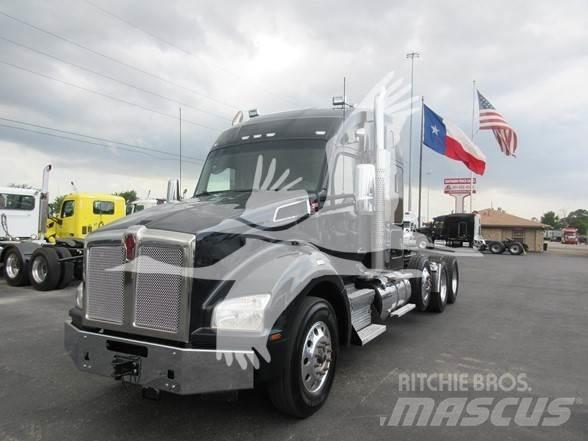 Kenworth T880 Trekkers