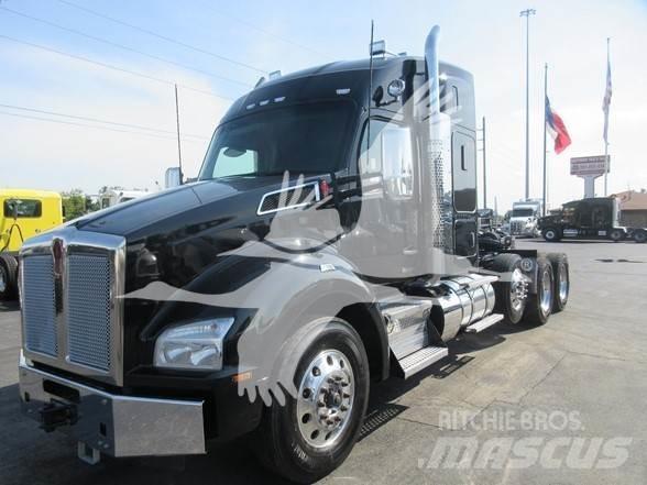 Kenworth T880 Trekkers