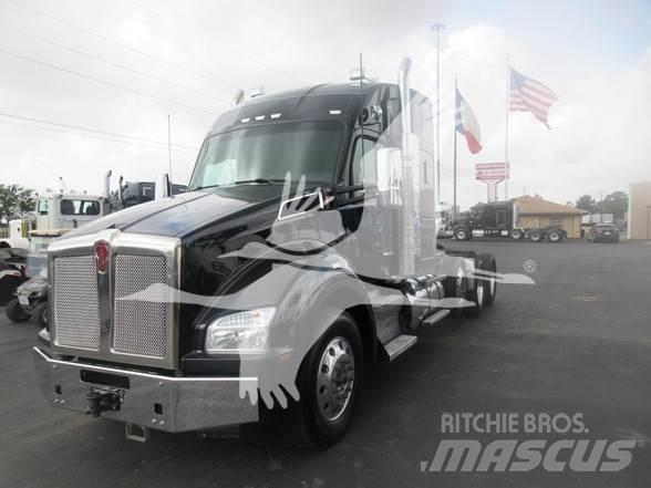 Kenworth T880 Trekkers