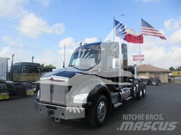Kenworth T880 Trekkers