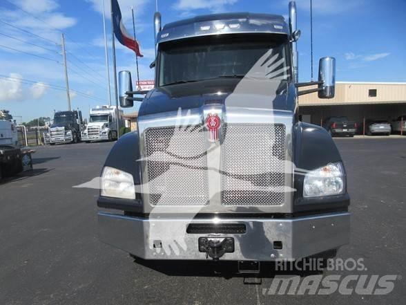 Kenworth T880 Trekkers