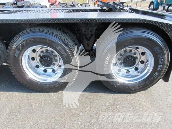 Kenworth W990 Trekkers