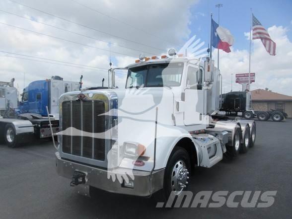 Peterbilt 367 Trekkers