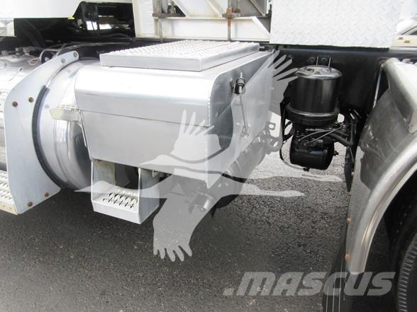 Peterbilt 367 Trekkers