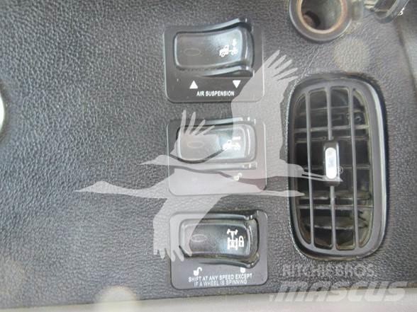 Peterbilt 389 Trekkers