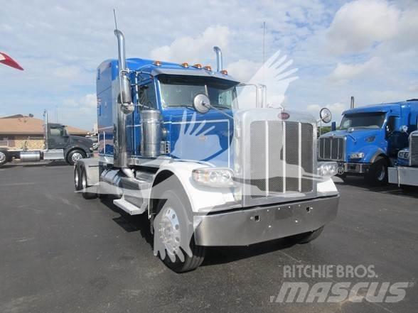 Peterbilt 389 Trekkers