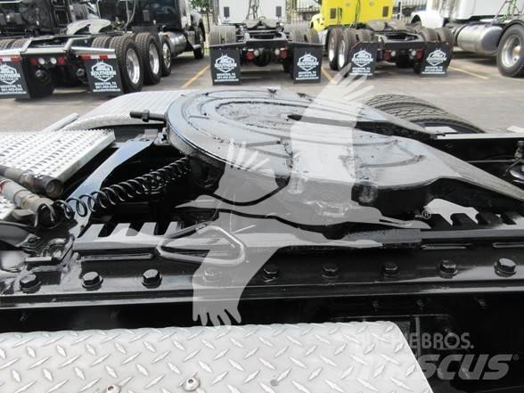 Peterbilt 389 Trekkers