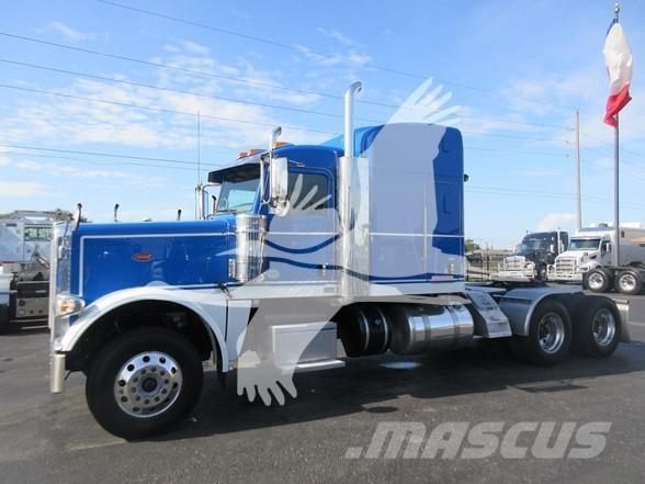 Peterbilt 389 Trekkers