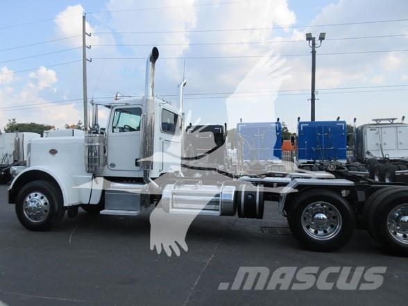 Peterbilt 389 Trekkers