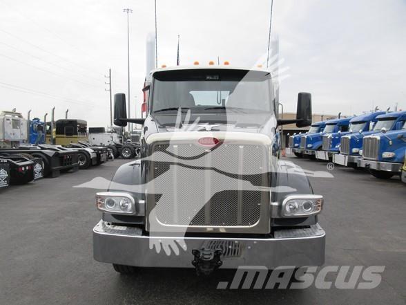 Peterbilt 567 Trekkers