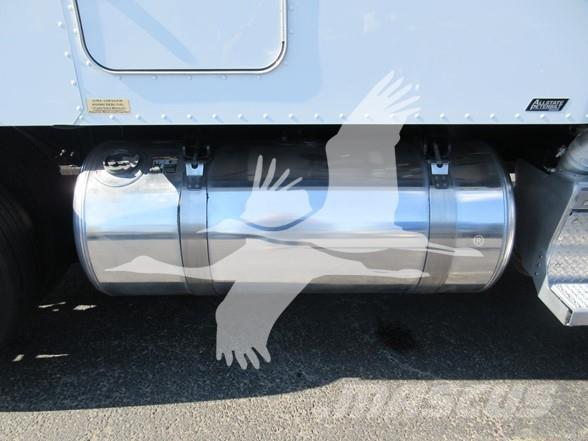 Peterbilt 567 Trekkers