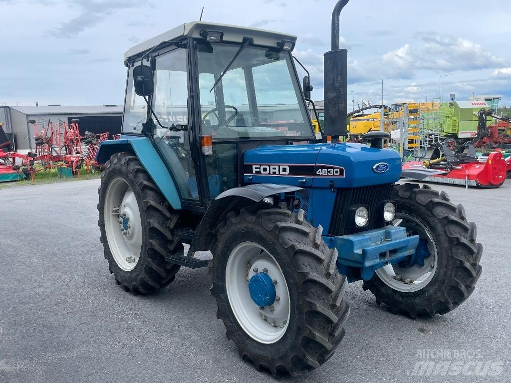 Ford 4830 Tractoren
