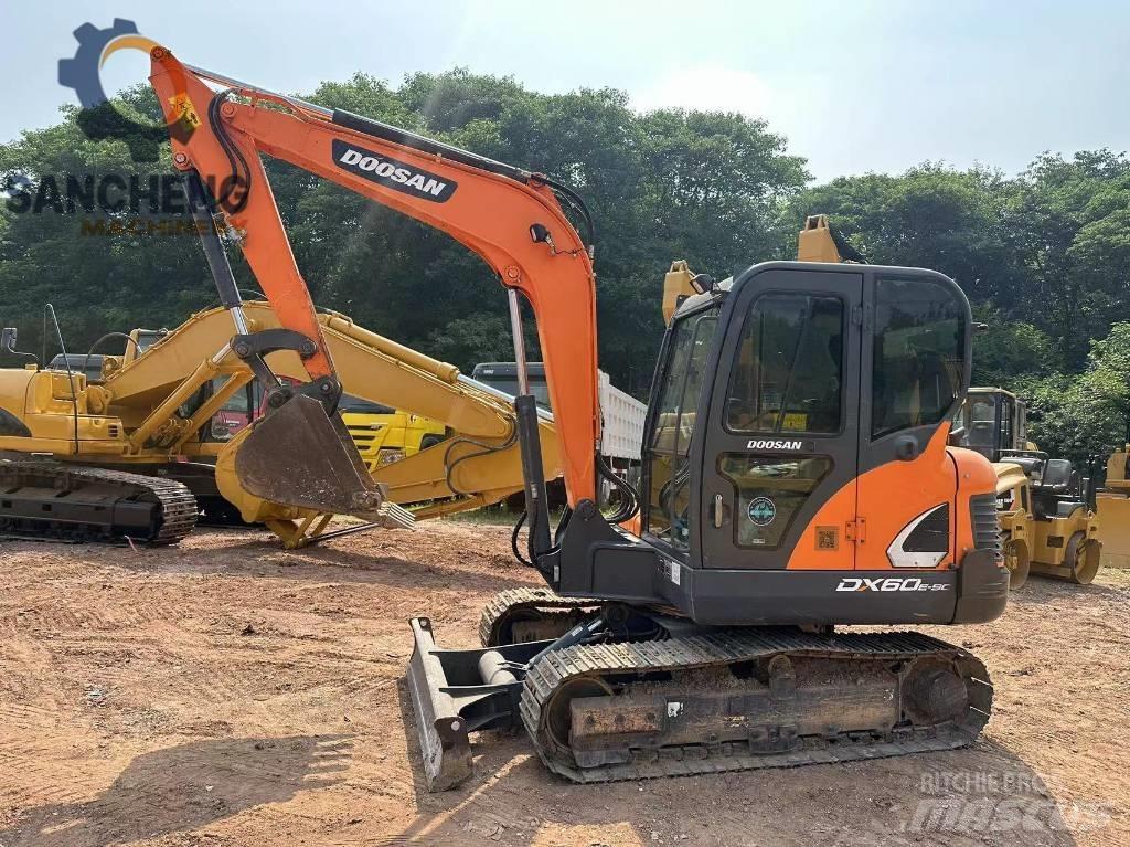 Doosan DX 60 Rupsgraafmachines