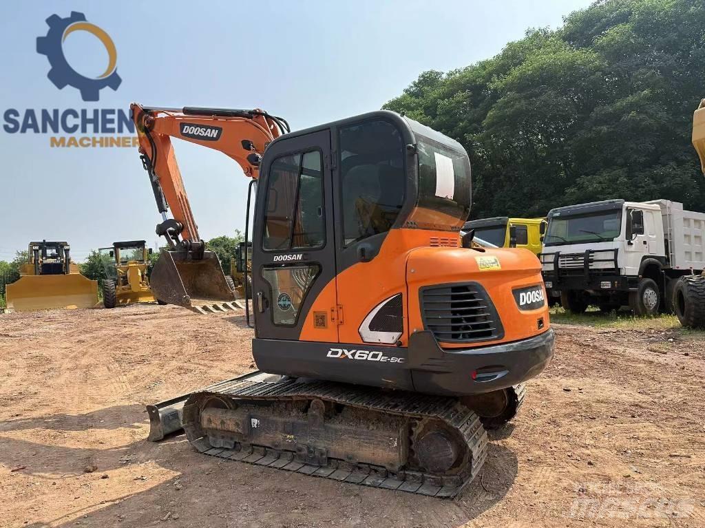 Doosan DX 60 Rupsgraafmachines