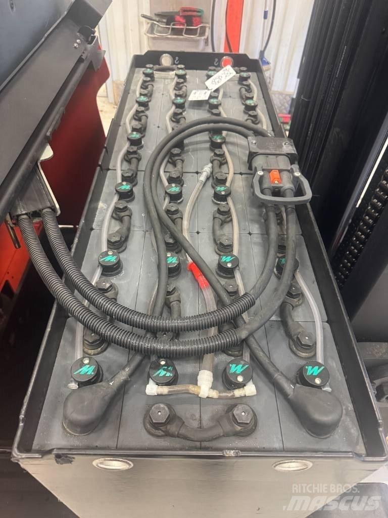 BT Toyota RRE 160 Reachtruck voor hoog niveau