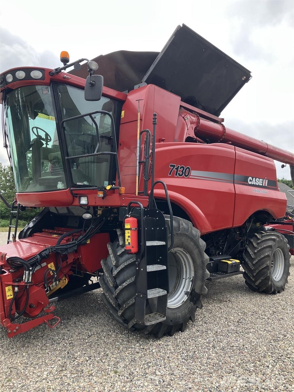 CASE Axial Flow 7130 Maaidorsmachines