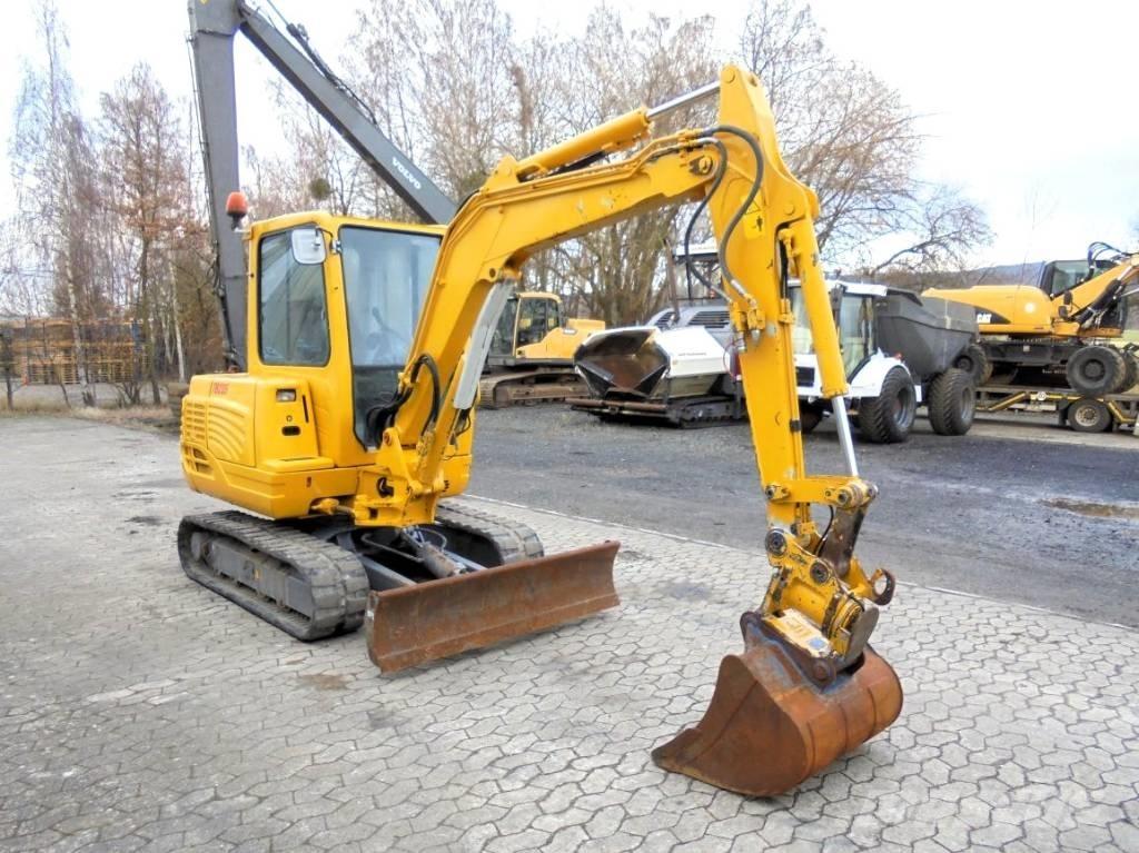 Takeuchi TB 235 Minigraafmachines < 7t