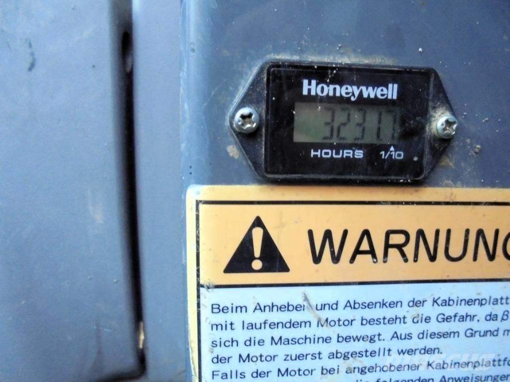 Takeuchi TB 235 Minigraafmachines < 7t