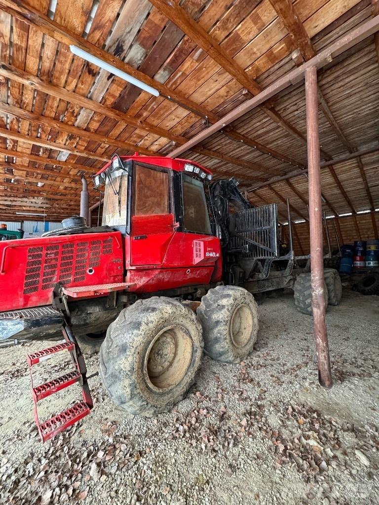 Valmet 840.4 Uitrijwagens