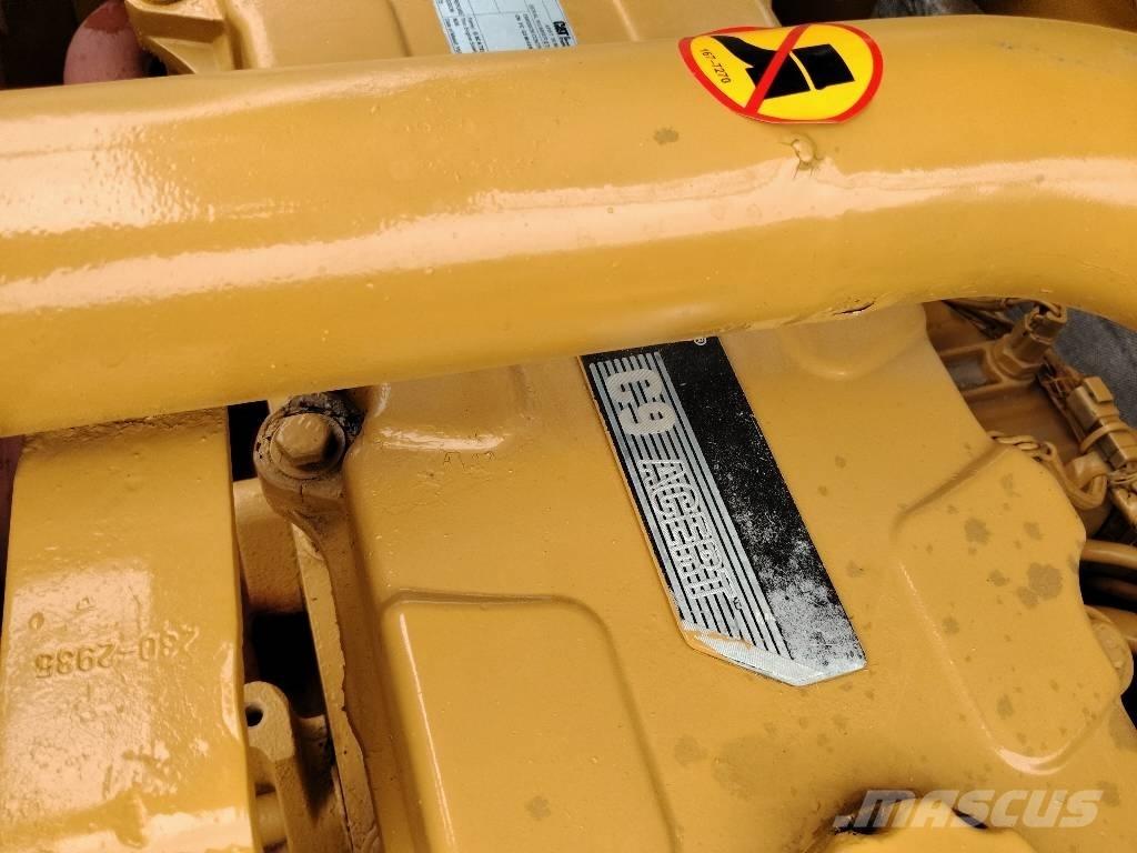CAT 330 D Rupsgraafmachines