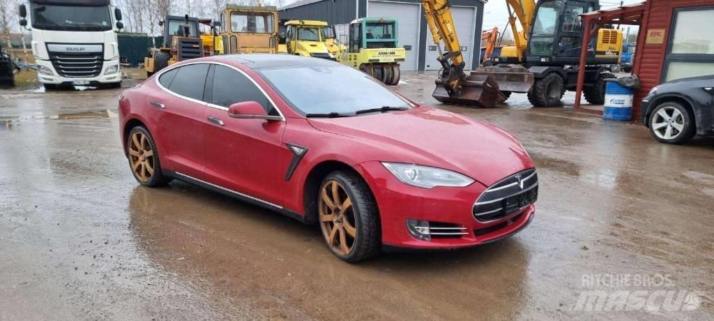 Tesla Model S P85D Auto's