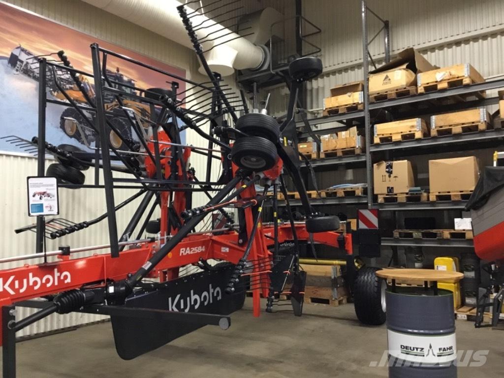 Kubota RA2584 Zwadharken