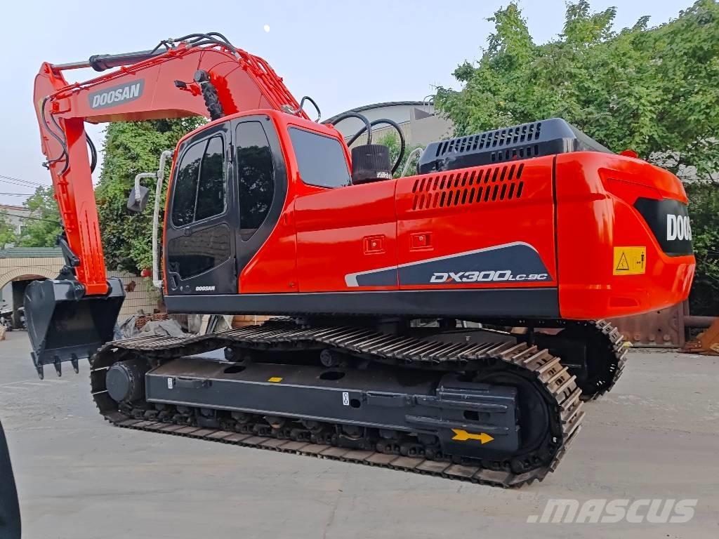 Doosan DX 300 LC-9C Rupsgraafmachines