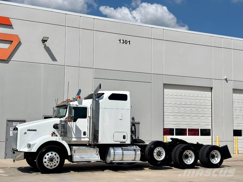 Kenworth T 800 Trekkers