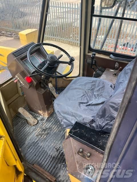 Komatsu WA 600-1 Wielladers