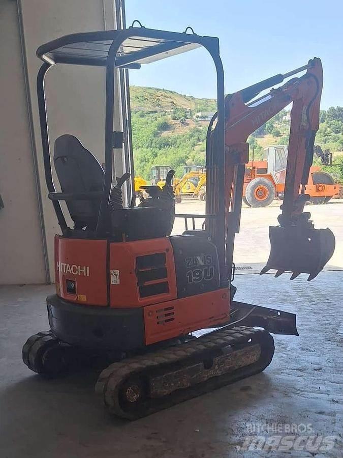 Hitachi ZX19U Minigraafmachines < 7t