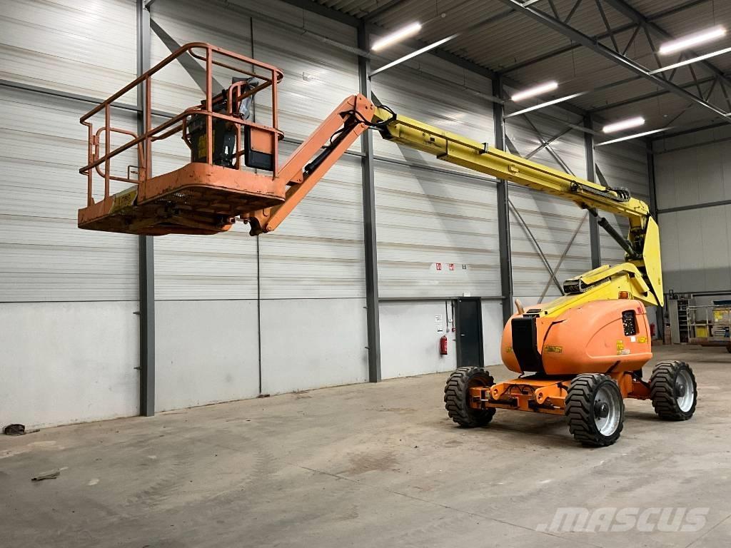 JLG 600 AJ   4x4x4 Knikarmhoogwerkers