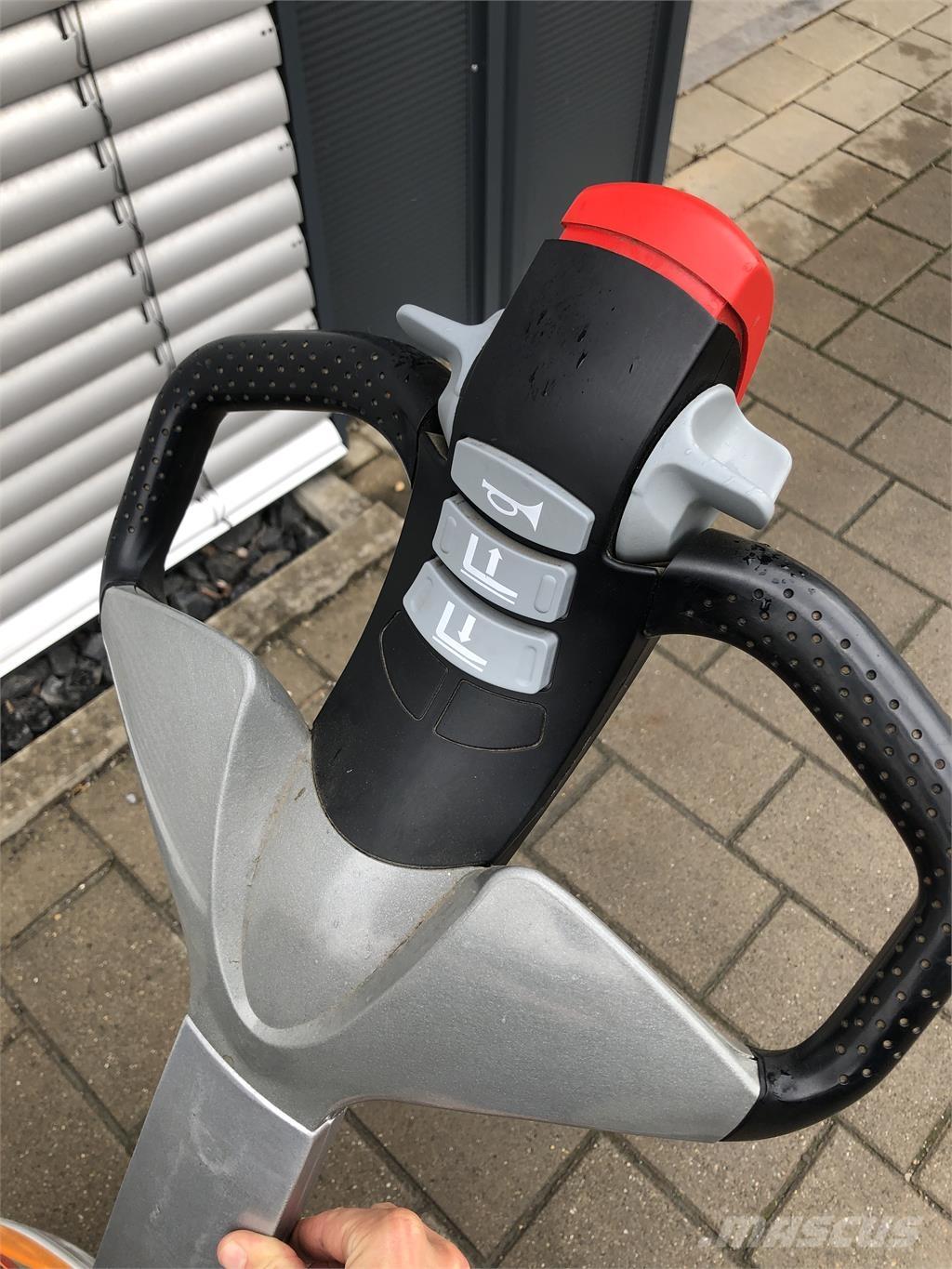 Still EXU16 Meeloop stapelaar