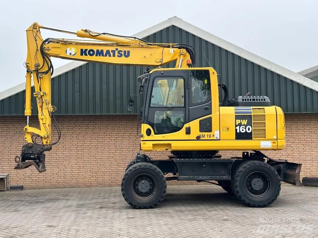 Komatsu PW160-8 Wielgraafmachines