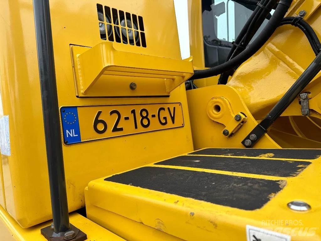 Komatsu PW160-8 Wielgraafmachines