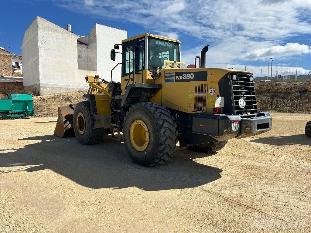 Komatsu WA 380-5 Wielladers