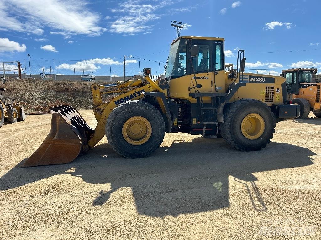 Komatsu WA 380-5 Wielladers